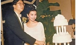 娱乐圈明星结婚爆料文章,甜蜜瞬间曝光，爱情故事感人至深