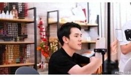 李嘉琪助理爆料视频播放,视频播放背后的惊人真相