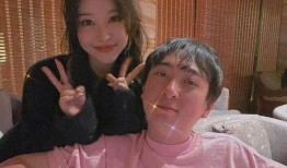 王思聪爆料游艇视频播放,奢华生活引热议